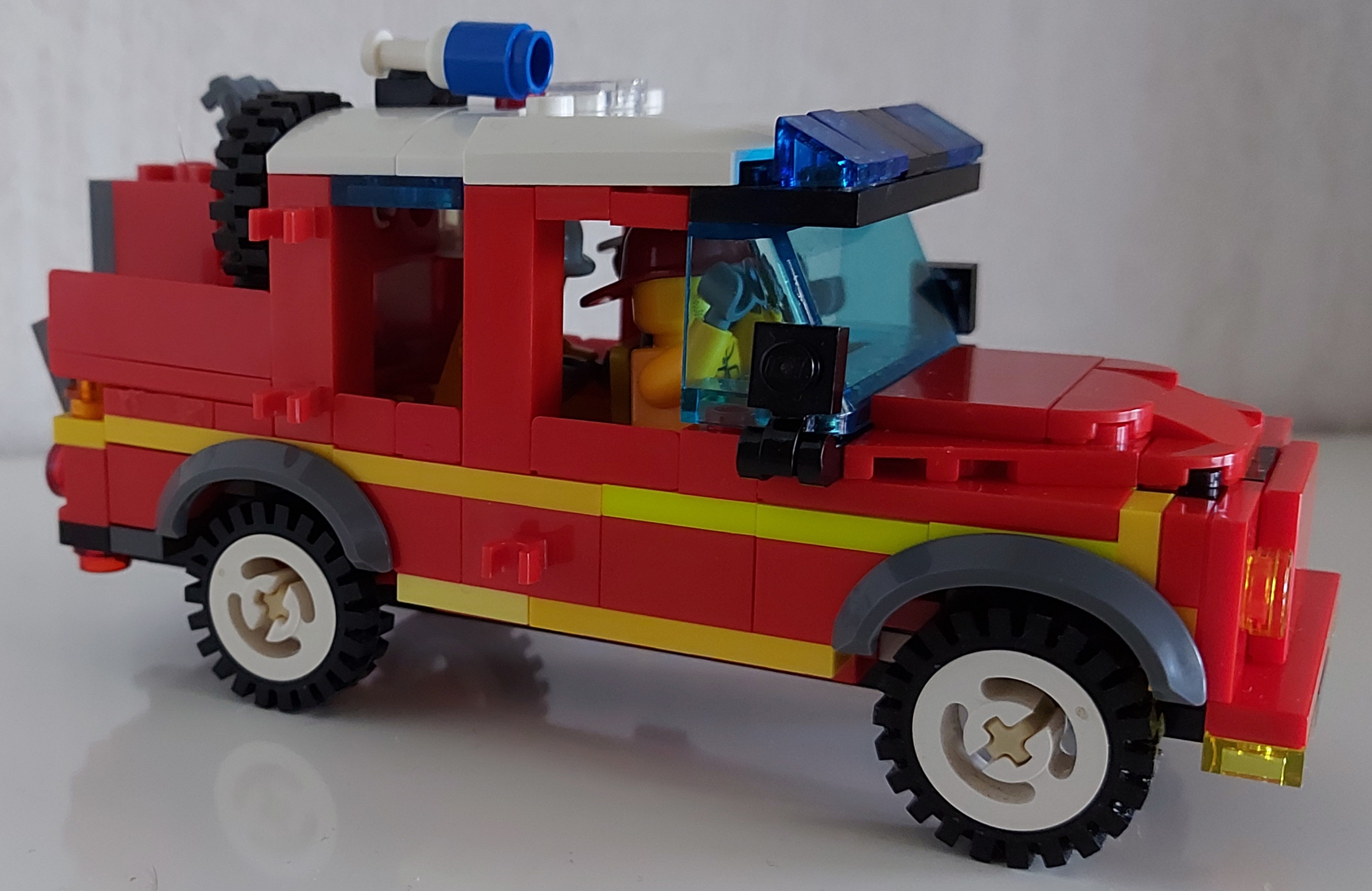 263-6250 Näsum Land Rover i lego. .jpg
